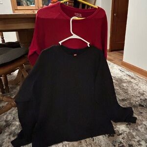 Hanes Red and Black Sweatshirts